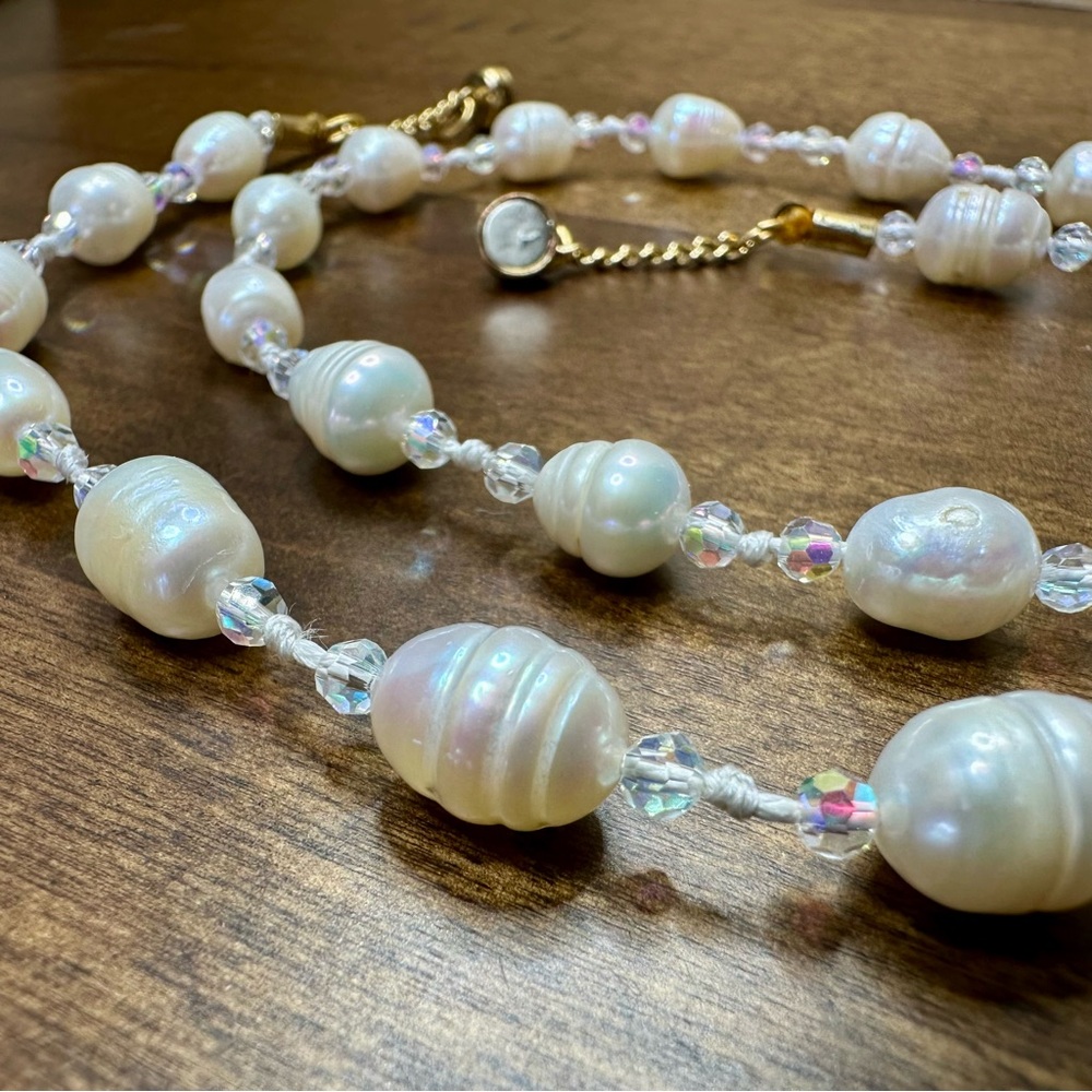 NEW-Handmade Classic White Pearl and Crystal Bead Necklace - Picture 10 of 12